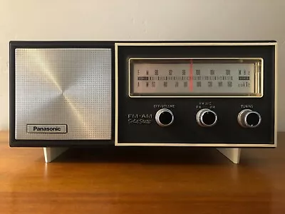 Vintage Panasonic Solid State FM-AM Table Radio Model RE-6137E NOT WORKING • $12