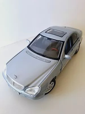 Maisto Mercedes S Class Sedan 1/18 Silver • $35