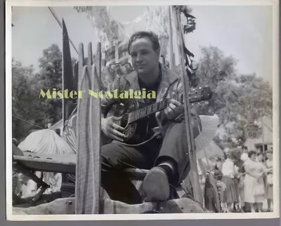 Marlon Brando Playing Guitar On Set Of The Fugitive Kind Rare 1960 Candid Photo • $14.99