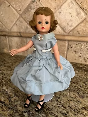 Vintage Madame Alexander 9  Doll Good Condition W/ Blue Dress Shoes Purse • $160