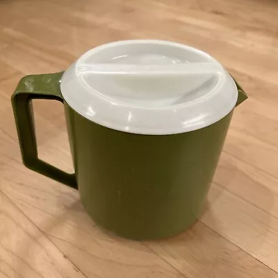 Vintage Rubbermaid  Avocado Green  1-1/2 Quarts Pitcher Model 2745 With Lid • $5