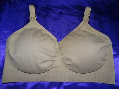 HOFISH XL Full Bust Seamless Padded Nursing Maternity Bra • £1.99