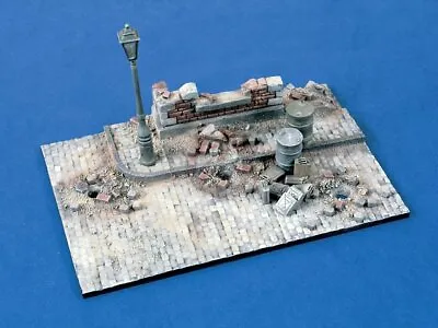 Verlinden 1/35 Street Corner Section W/Wall Ruin And Lamppost Diorama Base 1308 • $109.13