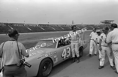 1970 NASCAR  Richard Petty #43 Plymouth SUPERBIRD Him Beside Car Racing NEGATIVE • $19.99