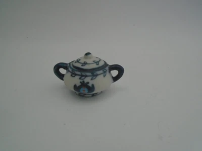 £3.99 • Buy Dolls House Miniature Blue & White Tureen With Lid Kitchen Accessories