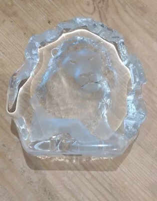 Mats Jonasson Swedish Handmade Crystal Reverse Etch Frosted Lion Paperweight • £6.99