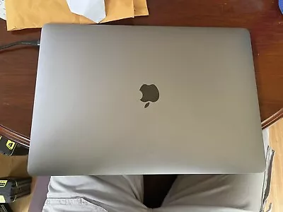 Macbook Pro 15inch 2017 SPACE GREY • $1000