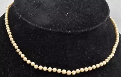 Vintage 14k White Gold Graduated Salt Water Pearl Ladies 15.5  Strand Necklace • $88.41