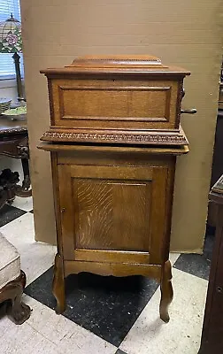 15 1/2  Regina Oak Double Comb Disc Music Box With Cabinet • $4895