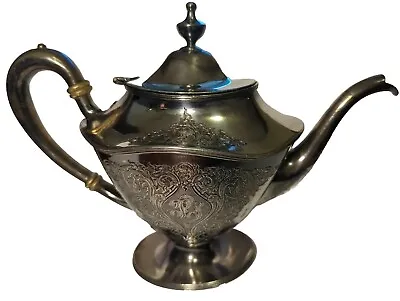 Vintage Meriden B Company Silverplate Tea Pot 2080 • $24.98