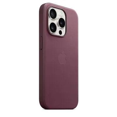 IPhone 15  FineWoven Case With MagSafe - Mulberry • £30