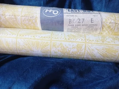 £7.99 • Buy 2 Rolls Vintage Retro Wallpaper Kitsch Caravan  60’s 70s Yellow White  Abstract