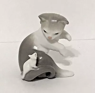 LLADRO 5236 Cat And Mouse Retired Mint Condition Kitten W Bow Grey • $59.97