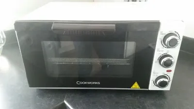 Cookworks Mini Oven - In White MODEL: MG18CHV • £35