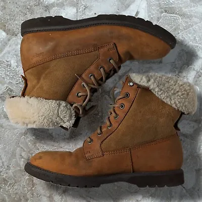 Vintage Rockport Distressed Shearling Leather Boots Outdoor Climbing Sz 8.5 • $45