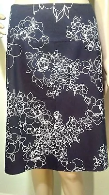 B MOSS A-Line Skirt Sz 10 Black White Graphic Abstract Floral Print Cotton Blend • $7.99