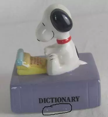 Vintage Snoopy Dictionary Willitts Ceramic Music Box “Working 9 To 5” RG25 • $9.95