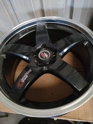 $1400 • Buy Lenso D1R 18X8.5 5X100