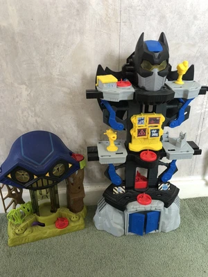 £5 • Buy Batman Tower/cave And Lex Luther Lair