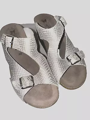 Mephisto TERIE Silver Metallic Snake Pattern Size 40 - US 10 Wedge Sandals • $48