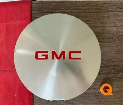 #Q (1) 1995-2001 GMC Jimmy Sonoma  OEM Wheel Center Rim Cap Cover 5044 15661131 • $9.95