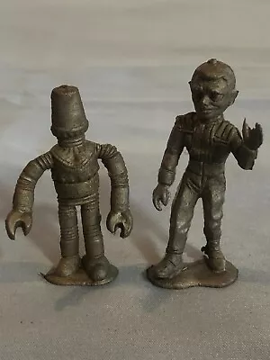 VINTAGE LOT Of 2 Fireball XL5 MPC Plastic Figures Robot & Commander Zero #F13 • $49.94