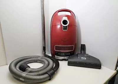 Miele Complete S8 Cat & Dog Vacuum Cleaner - Red 300-2200w Tested And Working  • £149.99