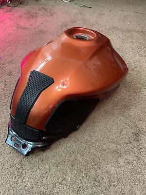 2004 Honda CB900F 919 Hornet Gas Tank • $50