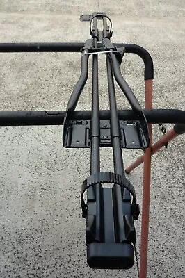 THULE #532  FREE-RIDE  Upright WHEEL ON BIKE CARRIER Ex-display $159.00 +POSTAGE • $159