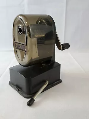 $14.99 • Buy X-Acto Vacuum Pencil Sharpener, Steel Cutter, Smoke Clear Plastic -Free Shipping