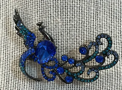 Peacock Brooch Pin Vintage Jewelry Rhinestone Two Tones Of Blue & Aqua • $12.89