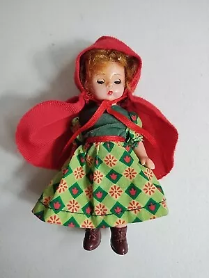 Madame Alexander Mini Little Red Riding Hood Doll McDonalds Happy Meal Toy 2002  • $8.50