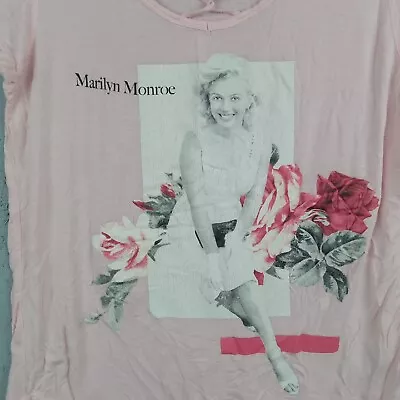 Marilyn Monroe Shirt Womens L Large Short Sleeve Grapic Preppy Streetwear Stretc • $13.77