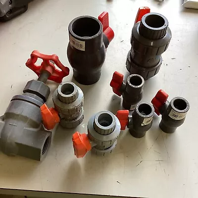 Lot Of 8 Plastic Pvc /cpvc  1/2” -1”-1-1/2” Ball Valves New • $50