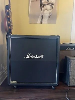 Marshall 1960AV Cabinet Vintage 280W - Black • $600