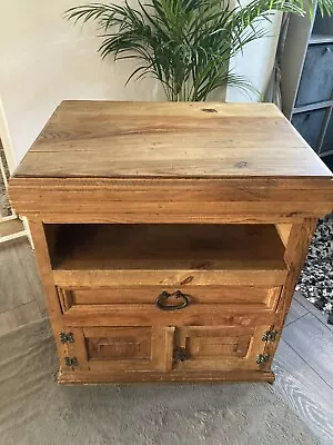 Mexican Pine Tv Unit • £89