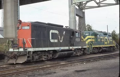 CV CENTRAL VERMONT GP9 Railroad Train Locomotive NEW LONDON CT 1979 Photo Slide • $4.99