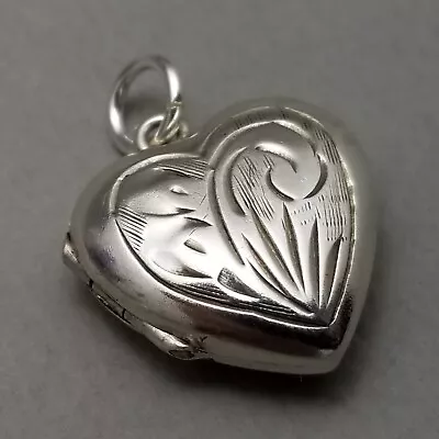 Vintage Solid Sterling Silver Heart Picture Photo Locket Pendant - 2.6g • $24.88