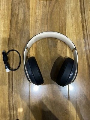 £135 • Buy Dr. Dre Beats Studio3 Wireless Over-Ear Headphones - Shadow Grey