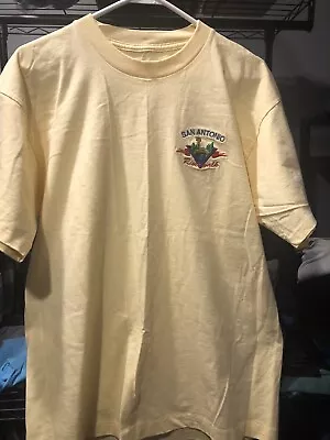 Vintage T-shirt San Antonio River Walk. Single Stitch • $5.99