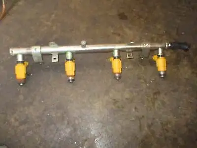 Yamaha 150hp 4 Stroke Outboard Fuel Rail And Injector Set (63P-13761-00-00) • $170