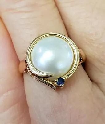 14k Yellow Gold Round Mabe Pearl & Sapphire Ring • $465