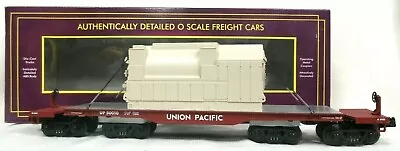 MTH Union Pacific #50010 47' TTX Heavy Duty Flat Car & Transformer (20-98353) • $100