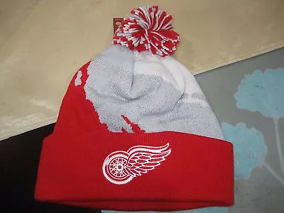 MENS DETROIT RED WINGS Mitchell & Ness Winter BEANIE HAT PAINT SPLATTER  NWT • $10.99