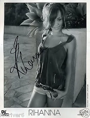 £5.50 • Buy RIHANNA Signed Photograph - Pop Star Singer / Vocalist - Preprint