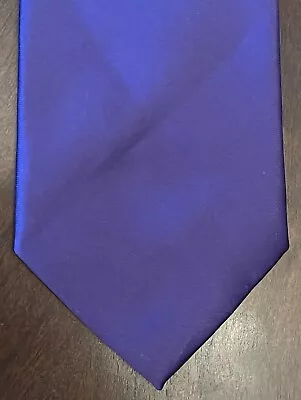 Van Heusen Purple 100% Polyester Men’s Neck Tie Made In China • $14.99