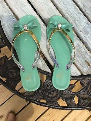 Womens Nomad Crystal Bow Sandals • $12