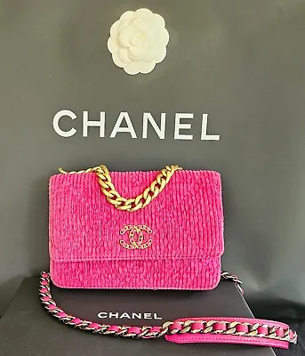 Chanel 19 Tweed Flap Bag • $4950