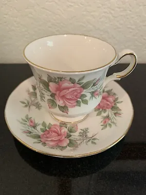 Queen Anne Fine Bone China England Tea Cup And Saucer Pink With Gold Trim Roses • $9.99