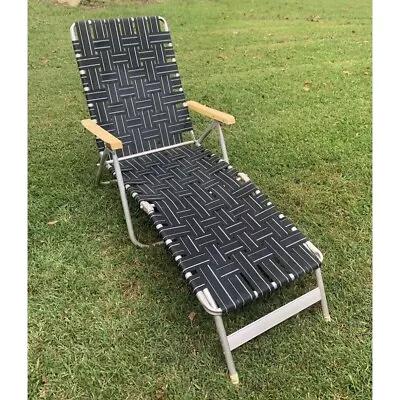 Vintage  1970s Webbed Aluminum Folding Chaise Lounge Lawn Chair. Blue White. • $34.99